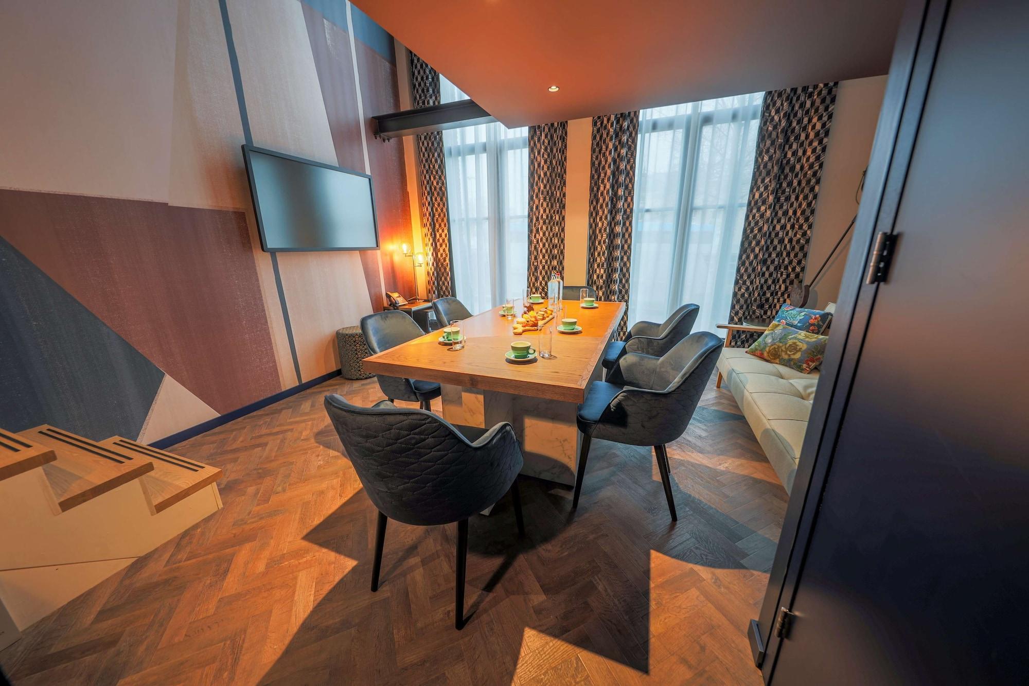 Hotel Haarhuis Arnhem Bagian luar foto