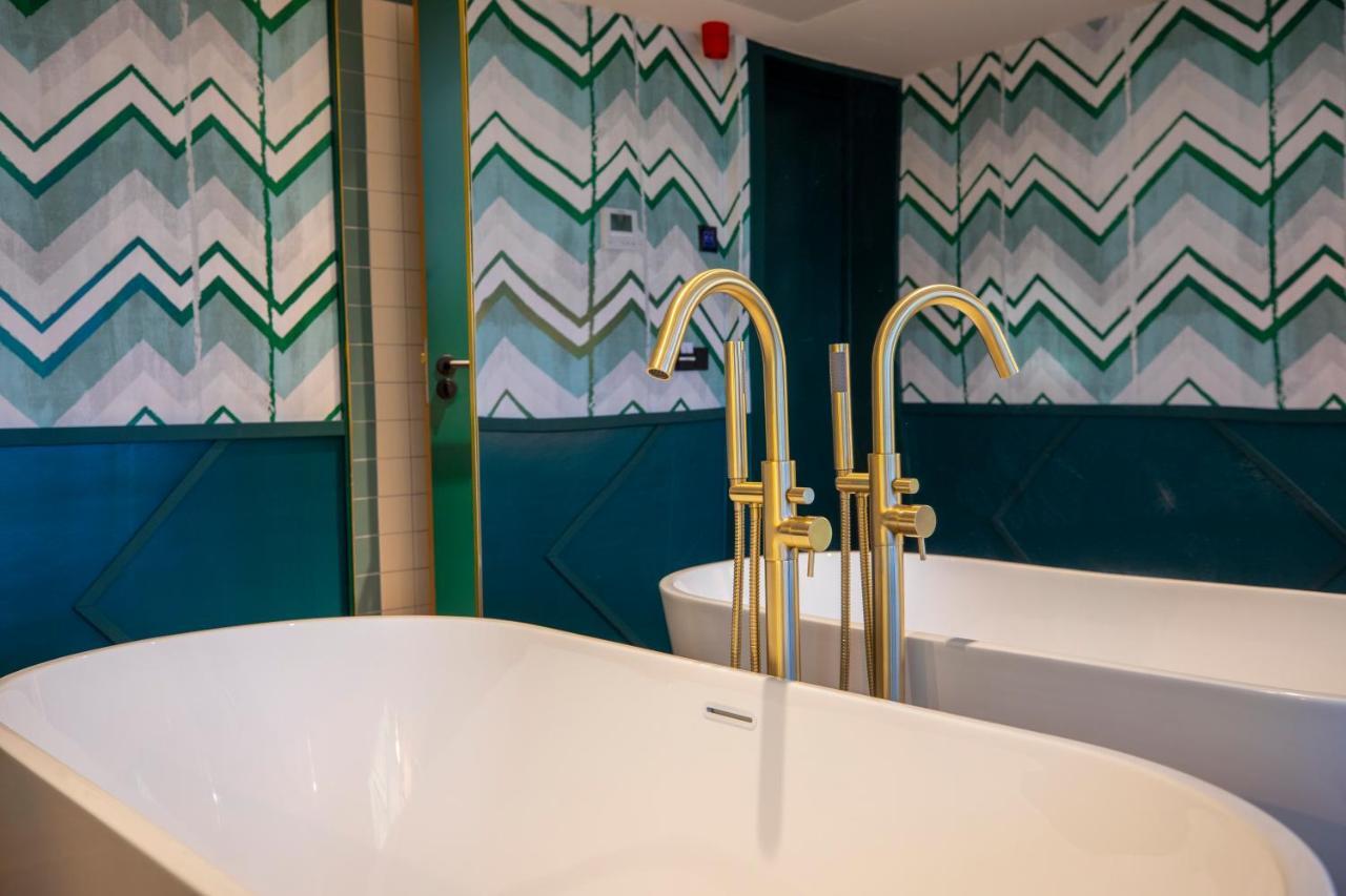 Hotel Haarhuis Arnhem Bagian luar foto